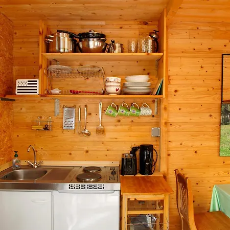 Nyaraló Tinyhaus 1 *